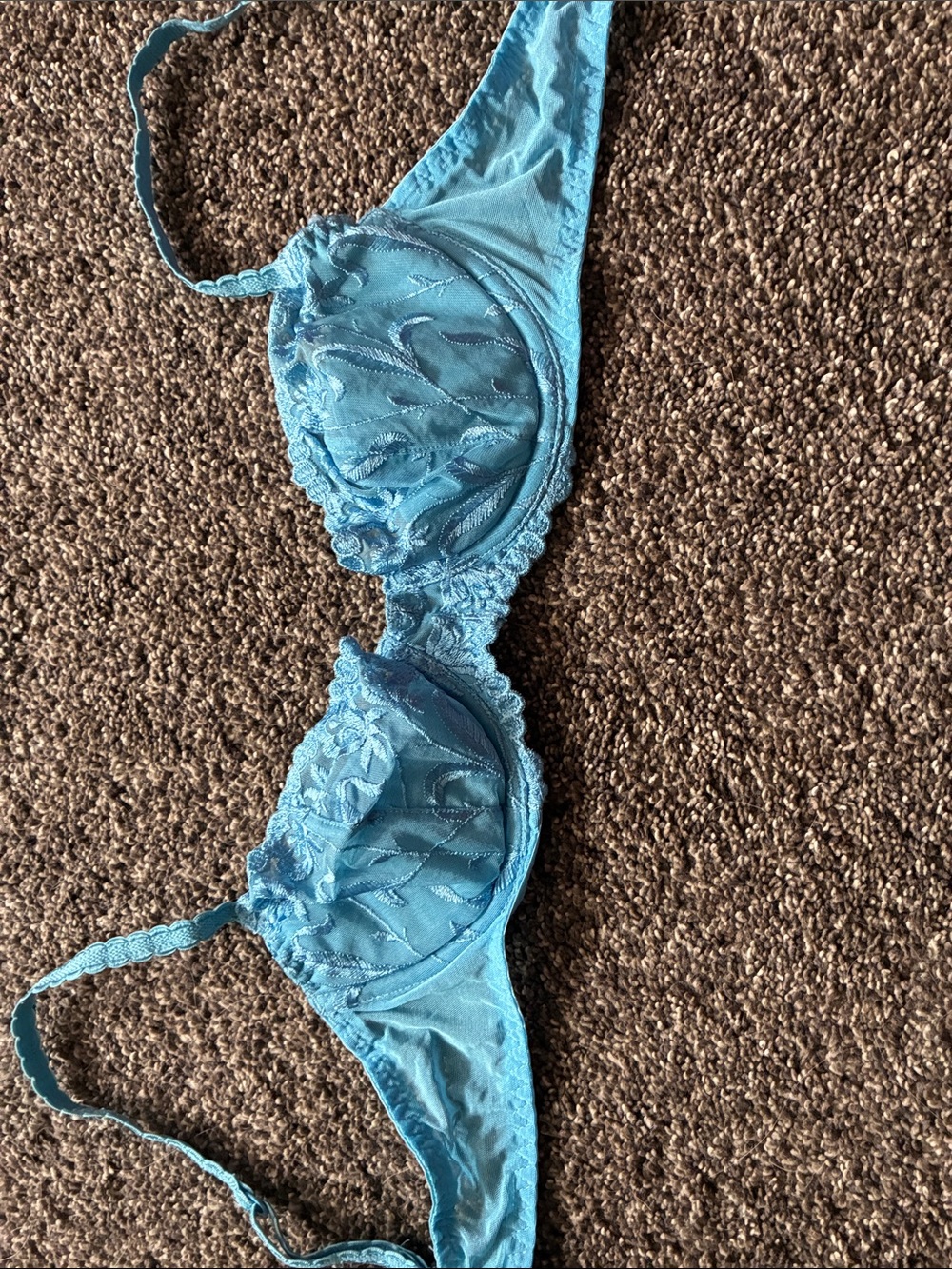 Victoria's Secret Sheer Lace Underwire Bra in Turquoise Blue 34A